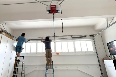 Emergency Garage Door Repair in Fountain Valley