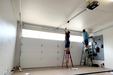 emergency garage door repair in Lake Forest